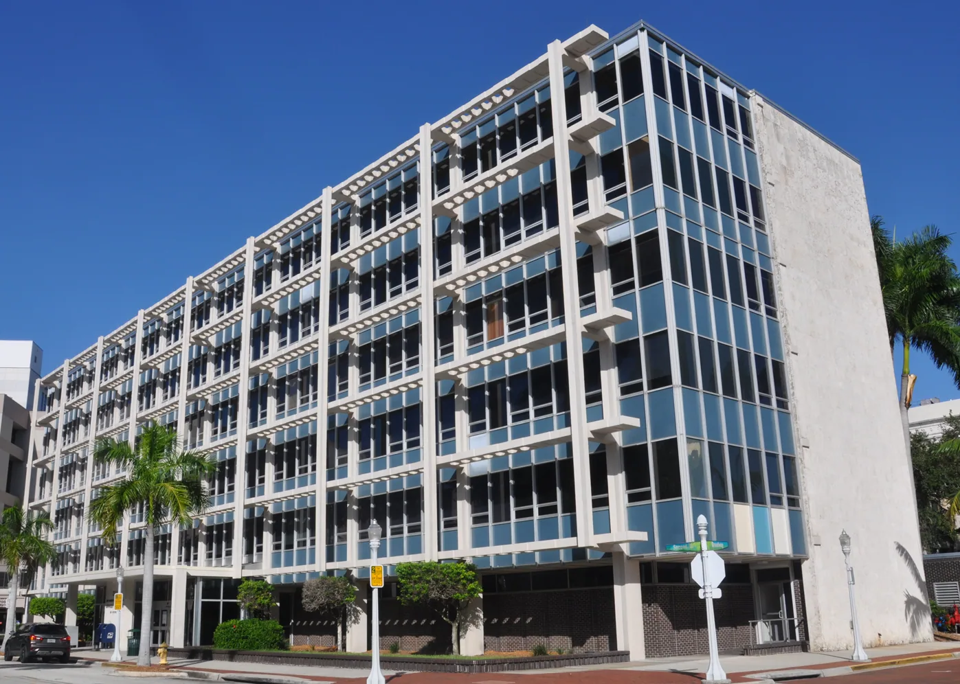 Office Building Roofing in Lafayette, LA