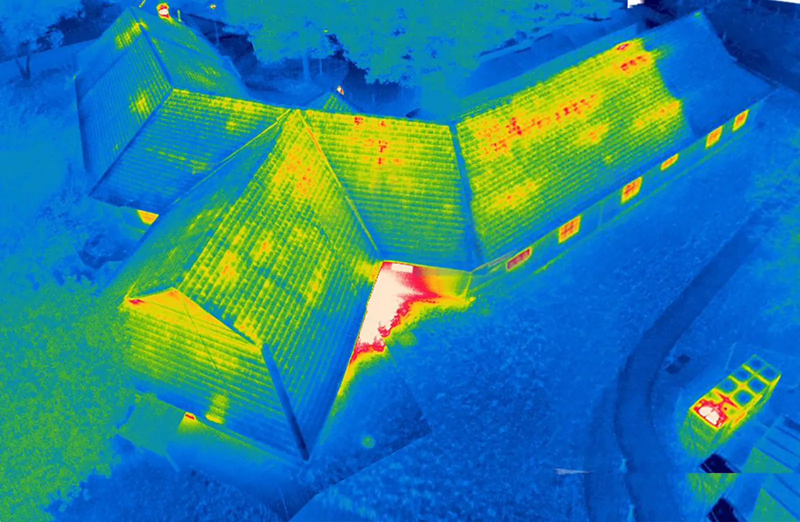 Infrared Moisture Survey for Commercial Roofs